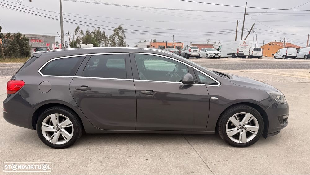 Opel Astra Sports Tourer 1.3 CDTi Executive S/S - 4