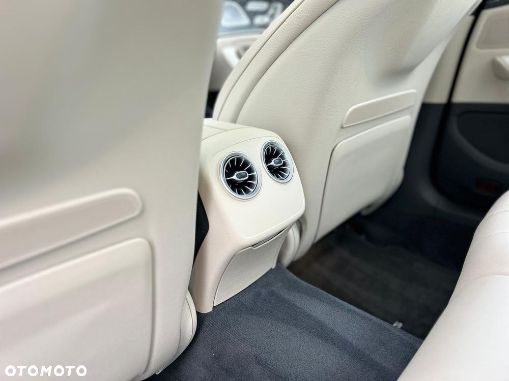 Mercedes-Benz CLS - 14