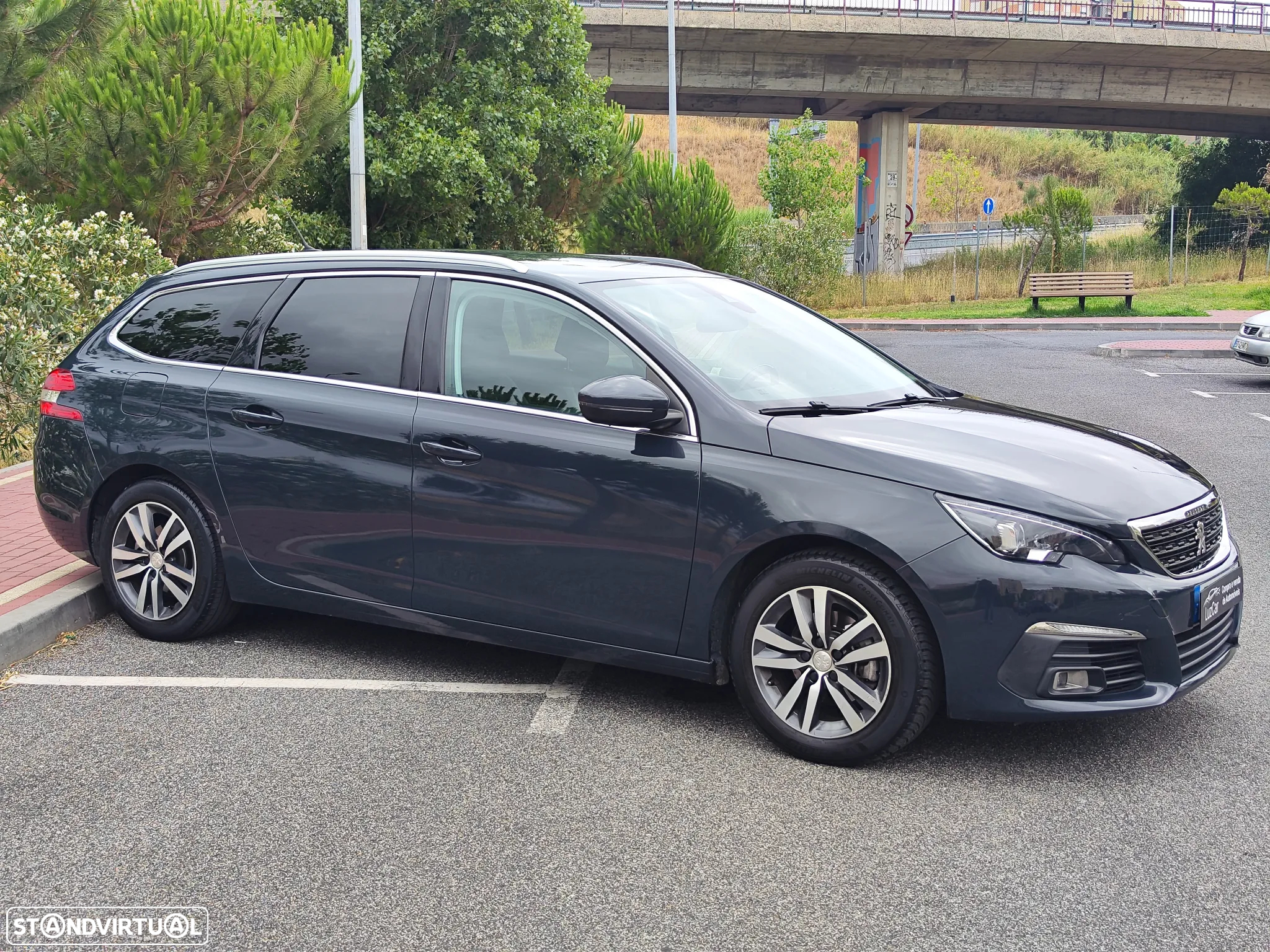Peugeot 308 SW 1.2 PureTech Allure Full LED EAT8 - 5
