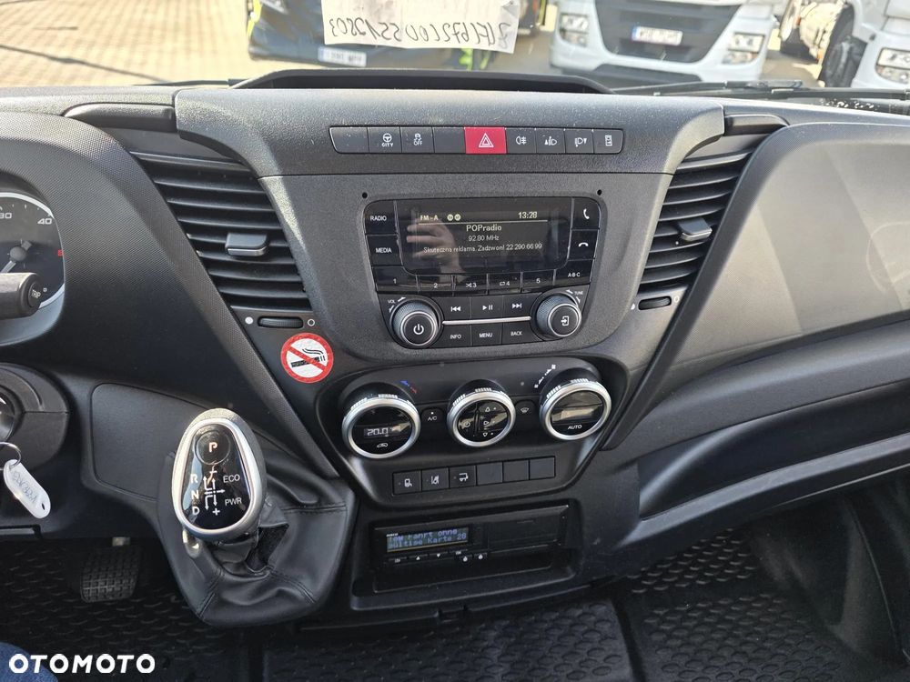 Iveco 72C18A8 Kontener Winda 15EP dmc 7200 70C18 Automat Firanka Plandeka Kabina Sypialna - 17