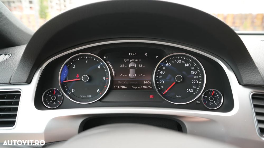 Volkswagen Touareg - 25
