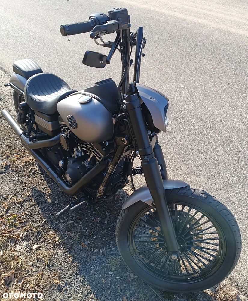Harley-Davidson Dyna Street Bob - 2