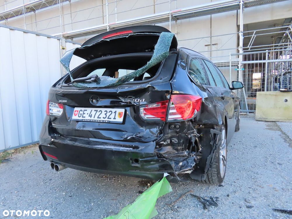 BMW Seria 3 330d Edition M Sport Shadow - 5