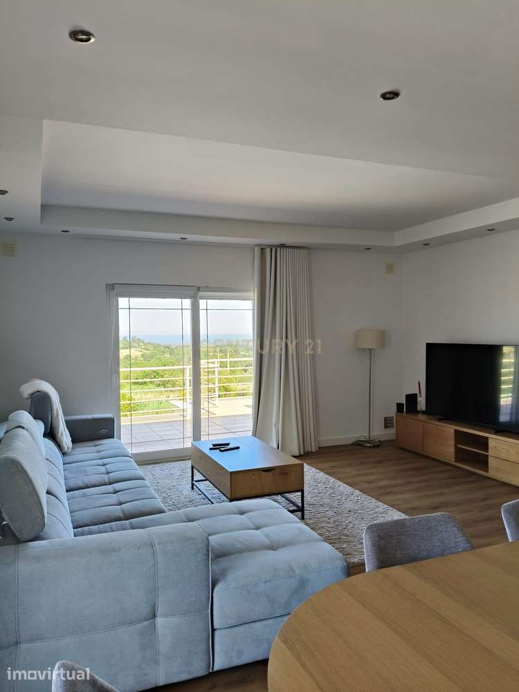 Apartamento T4 transformado em T3 no Zambujal (Sesimbra) em condomínio - Grande imagem: 3/24