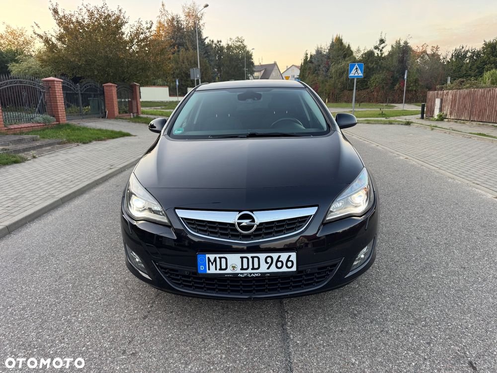 Opel Astra 1.4 Turbo Edition - 11