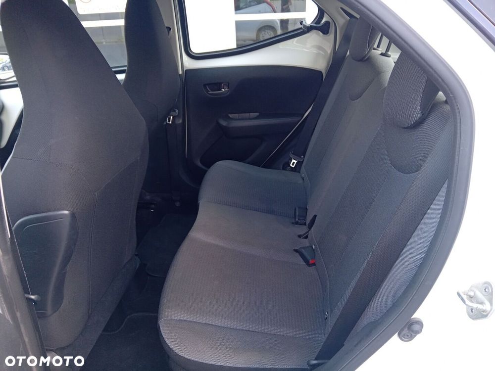 Toyota Aygo - 12