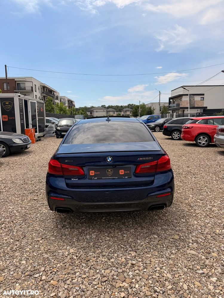 BMW Seria 5 550i xDrive AT - 7