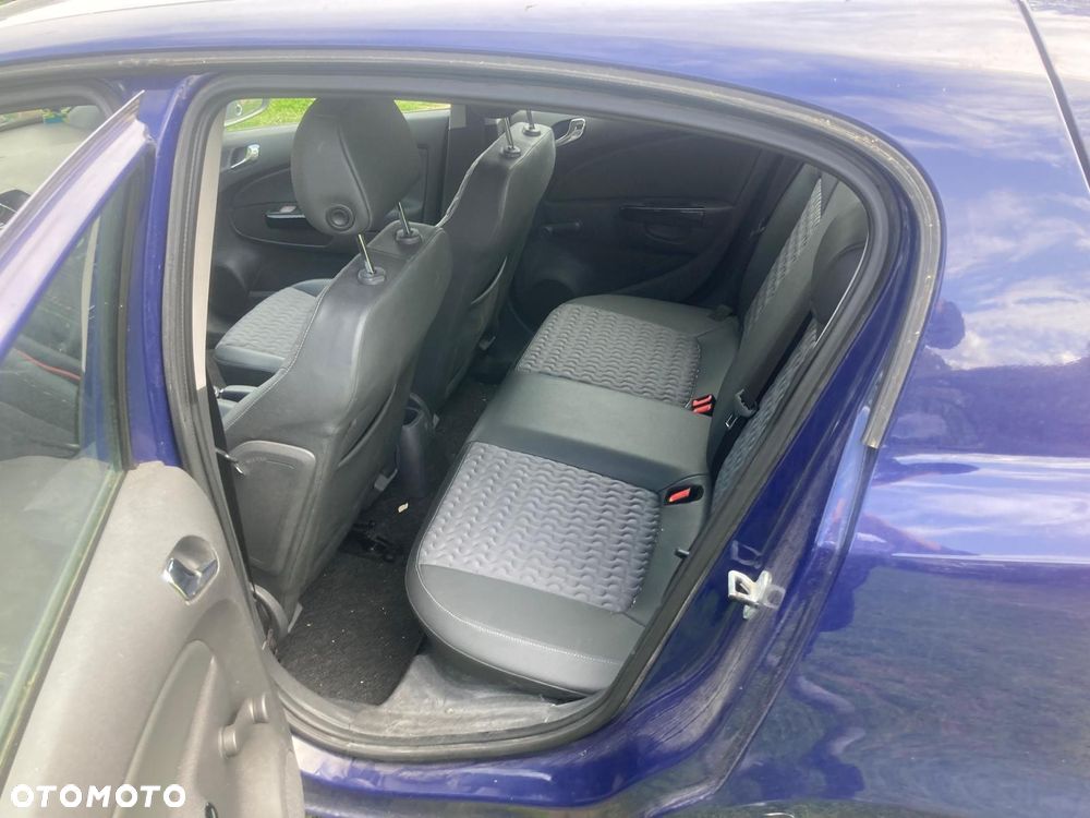 Opel Corsa 1.4 16V Cosmo - 7