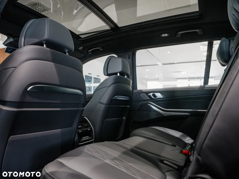 BMW X7 - 14