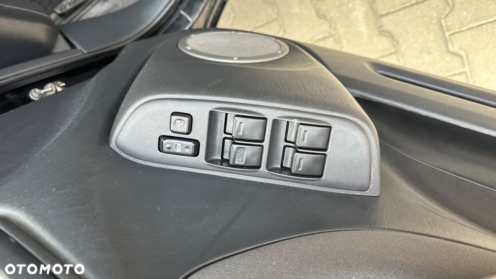 Toyota RAV4 2.0 VVT-i 4x4 - 10
