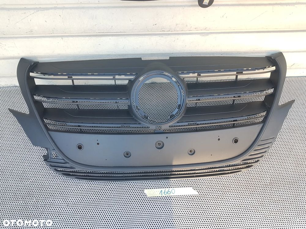 Mercedes W447 Vito LIFT Grill Atrapa - 1
