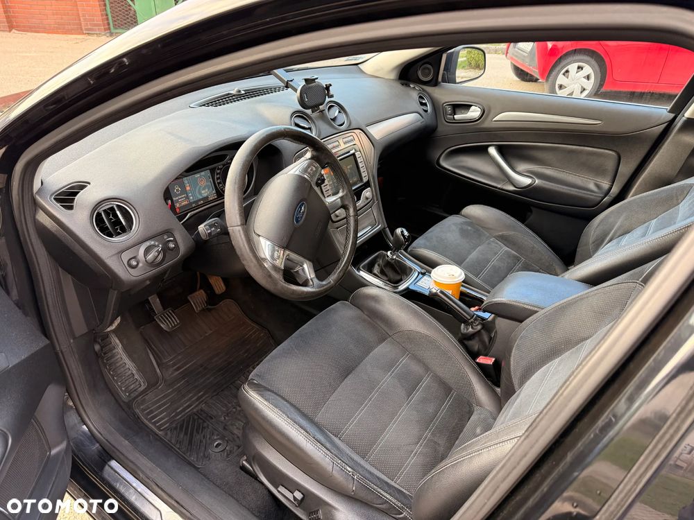 Ford Mondeo 2.5 Titanium S - 9