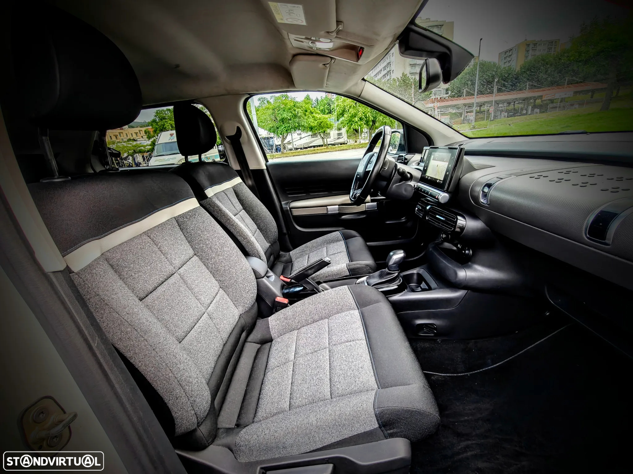 Citroën C4 Cactus 1.5 BlueHDi Cool&Comfort EAT6 - 11