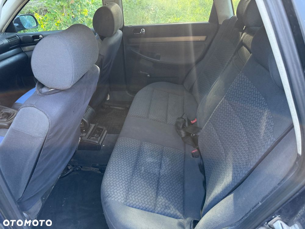 Audi A4 Avant 1.9 TDI - 9