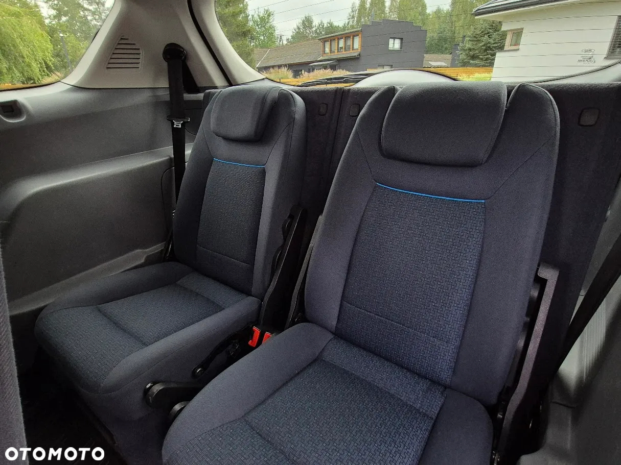 Ford S-Max - 22