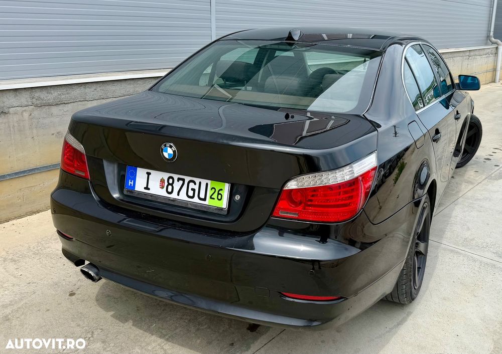 BMW Seria 5 520d Edition Lifestyle - 11