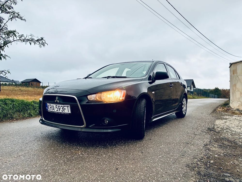 Mitsubishi Lancer 2009 photo 2