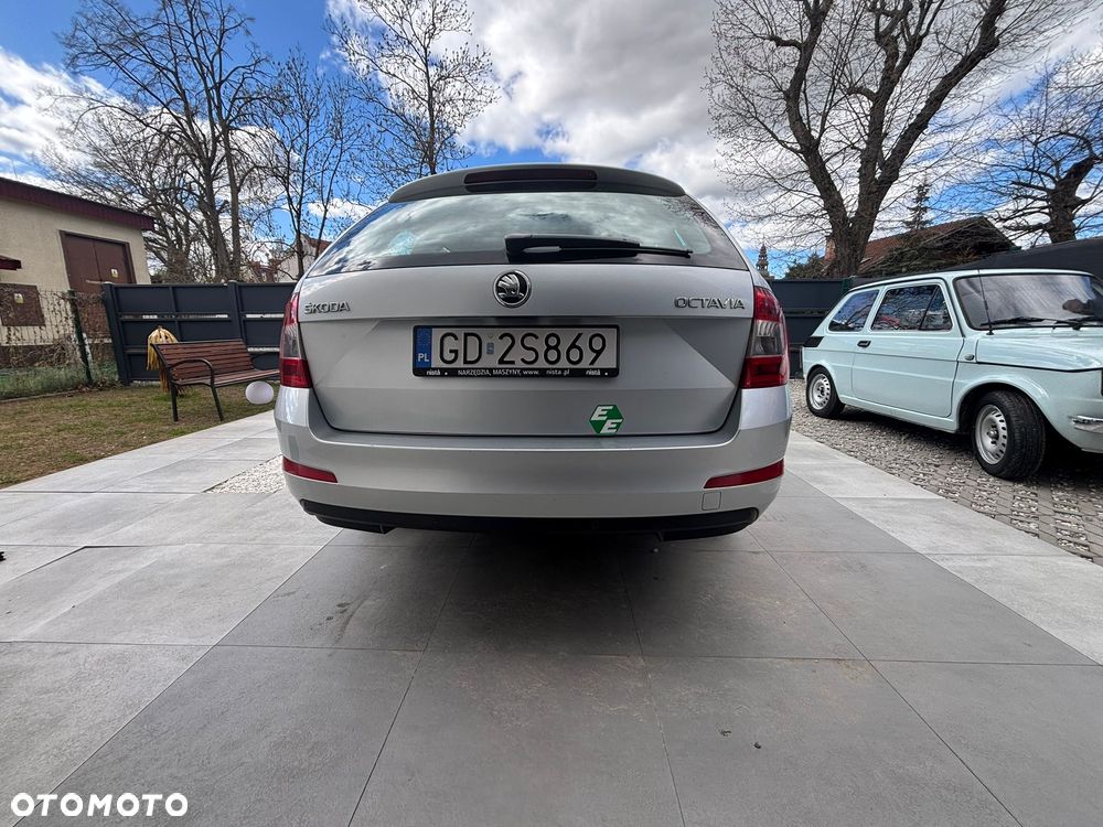 Skoda Octavia 1.6 TDI Ambition - 11