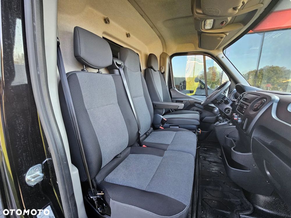 Renault Master L2H2 2.3dCi 130KM - 11