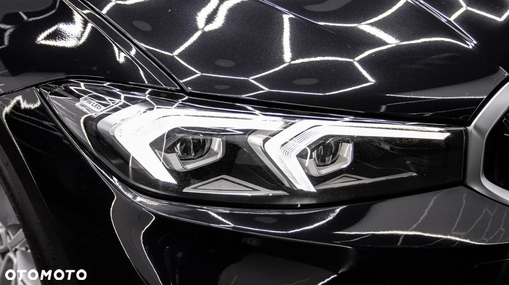 BMW Seria 3 318i Sport Line - 9