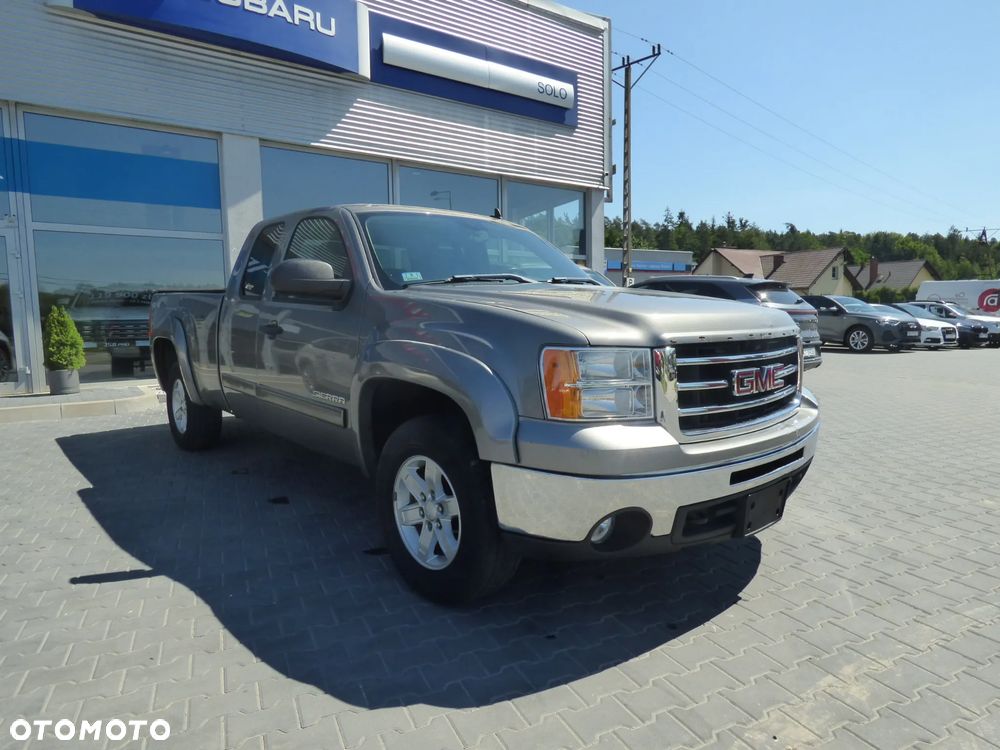 GMC Sierra - 3