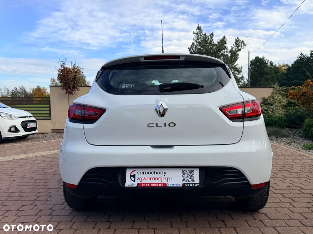 Renault Clio 1.2 16V 75 Life - 5