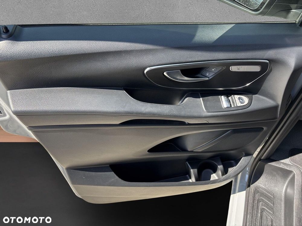 Mercedes-Benz Vito - 17