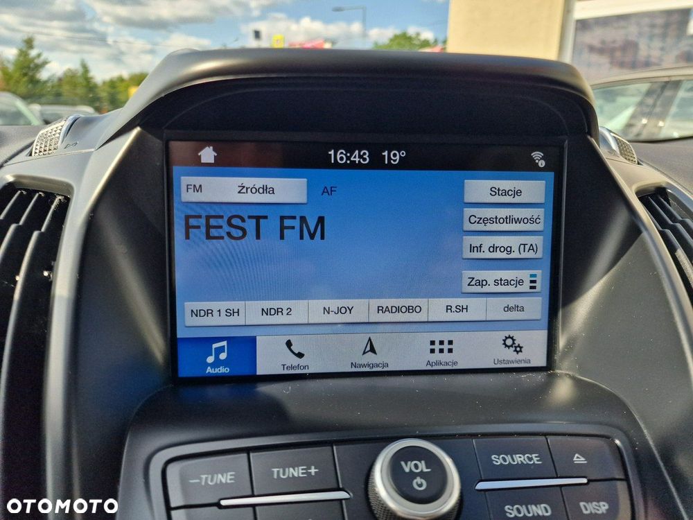 Ford Kuga 1.5 EcoBoost 2x4 Titanium - 27