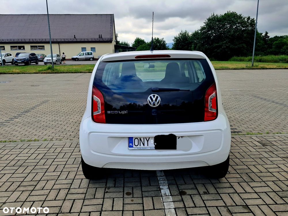 Volkswagen up! BlueMotion Technology cup - 6