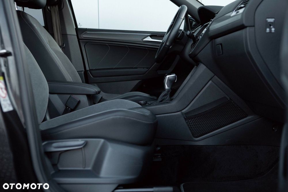 Volkswagen Tiguan Allspace 2.0 TSI 4Mot R-Line DSG - 25