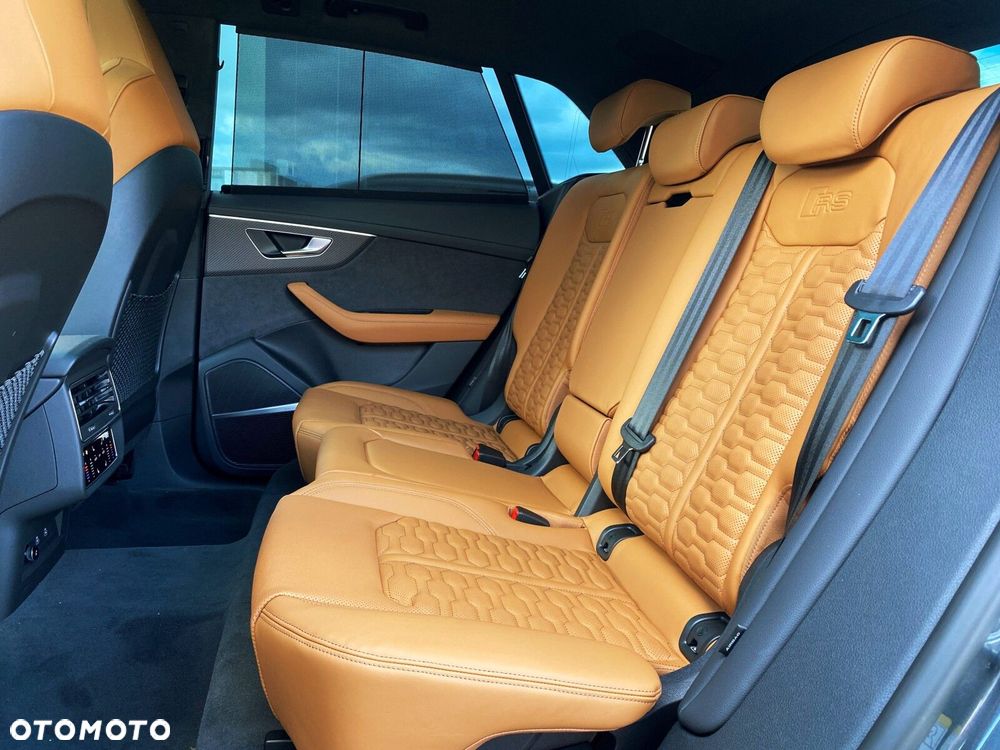 Audi RS Q8 - 12