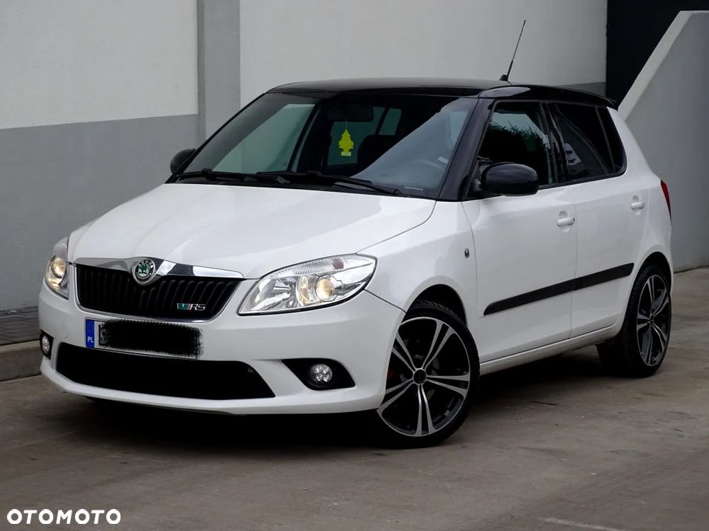 Skoda Fabia 1.4 TSI DSG RS