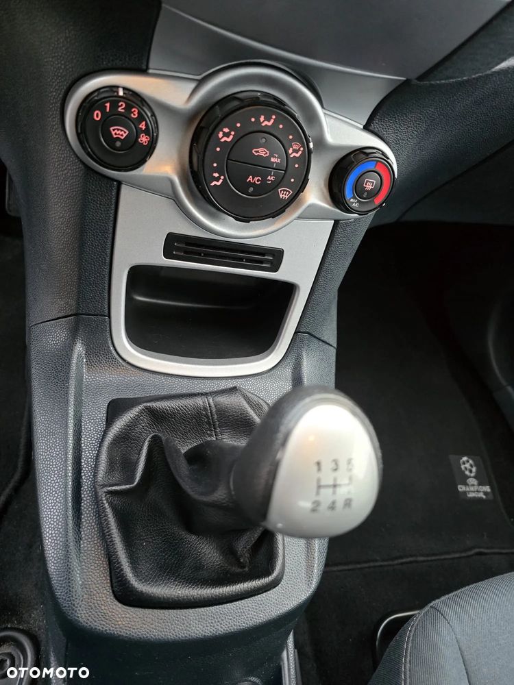 Ford Fiesta - 20
