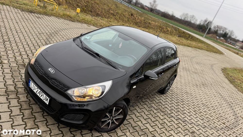 Kia Rio - 18