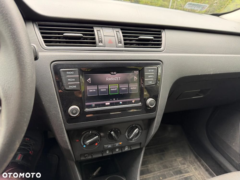 Skoda RAPID 1.0 TSI Ambition - 16
