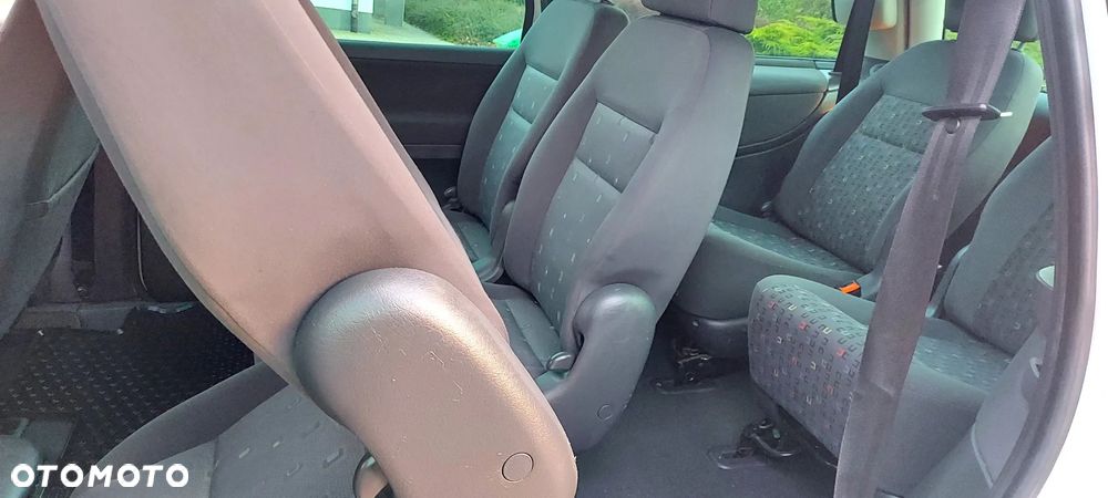 Volkswagen Sharan 1.9 TDI Trendline - 25