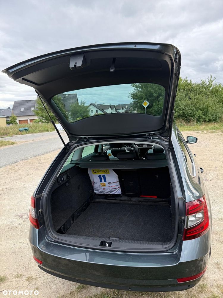 Skoda Octavia 2.0 TDI Style DSG - 5