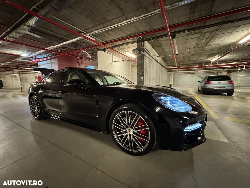 Porsche Panamera Turbo - 4