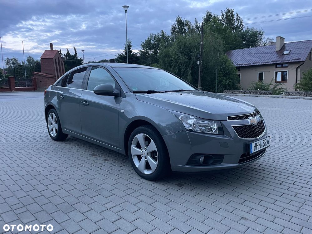 Chevrolet Cruze 1.8 LTZ - 2