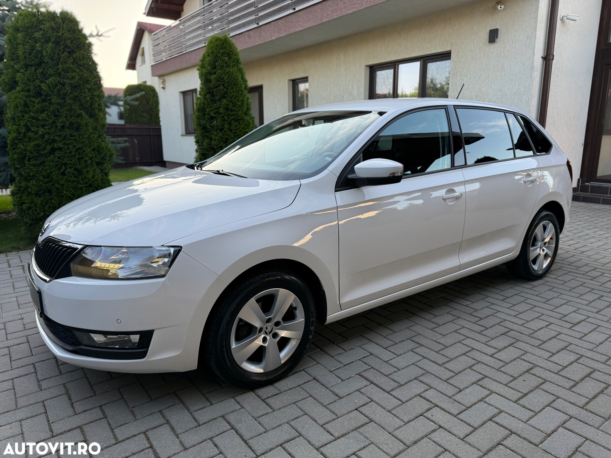 Skoda RAPID Spaceback 1.0 TSI Ambition - 3