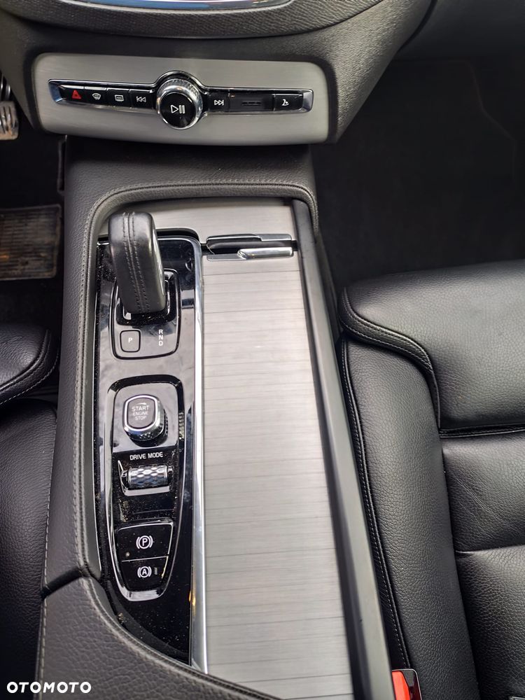 Volvo XC 90 B5 D AWD Geartronic Inscription - 22