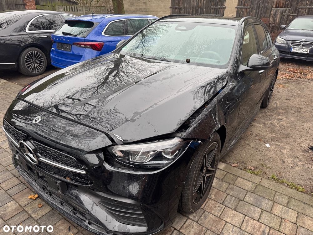 Mercedes-Benz Klasa C 220 d 4Matic 9G-TRONIC AMG Line - 4
