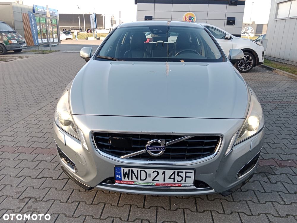 Volvo V60 D6 AWD Plug-in Hybrid Summum - 7