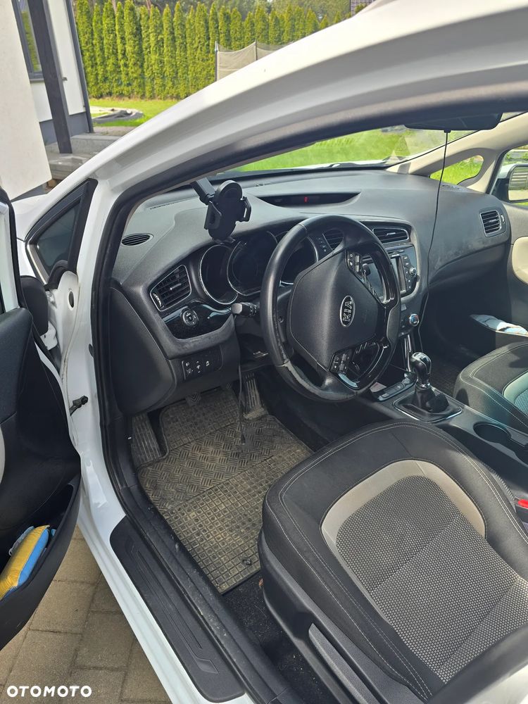 Kia Ceed 1.6 CRDi L - 10