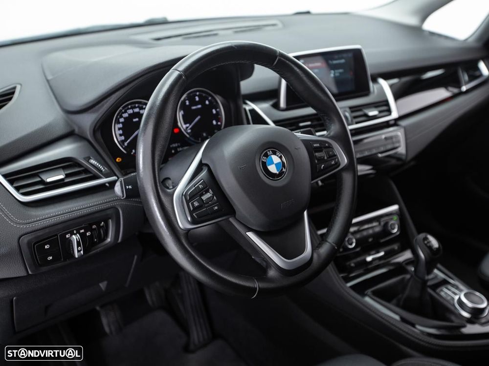 BMW 216 Active Tourer d Line Sport - 17