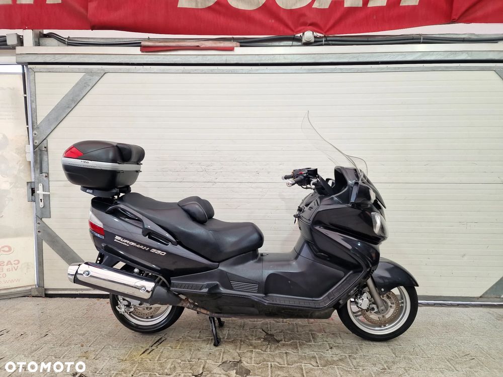 Suzuki Burgman - 6