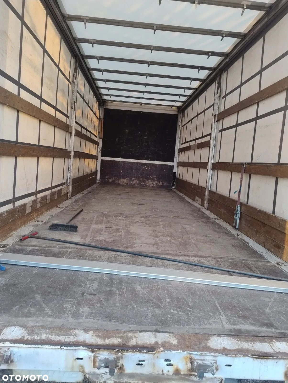 Renault Premium - 6