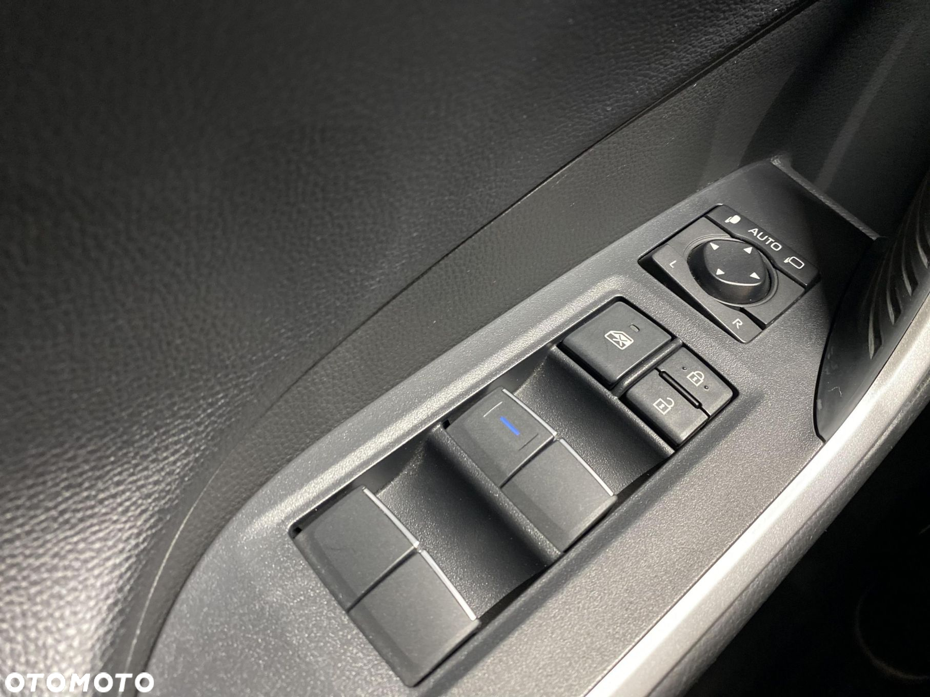 Toyota RAV4 2.0 Comfort 4x2 MS - 19