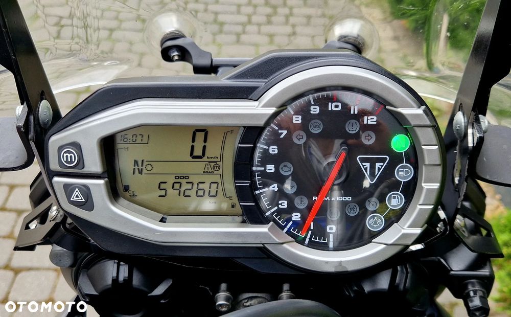 Triumph Tiger - 9