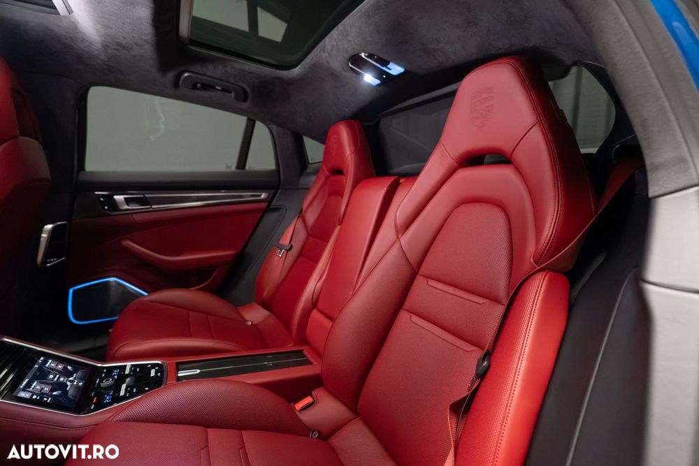 Porsche Panamera - 34